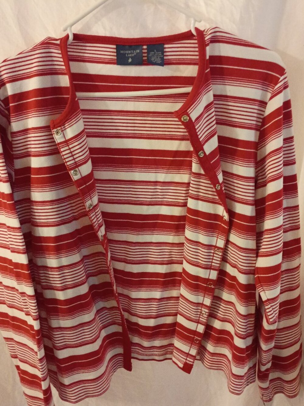 Vintage Women's Size Large Mountain Lake Striped Cardigan